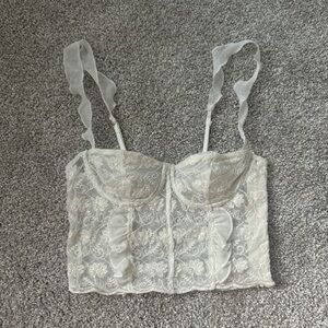 White lace corset top with adjustable straps #corsetry #lace